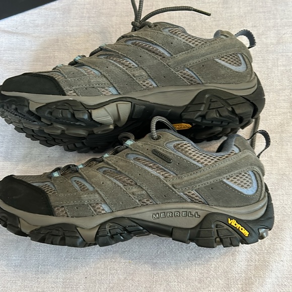 NWT Merrell shoes - Picture 7 of 9